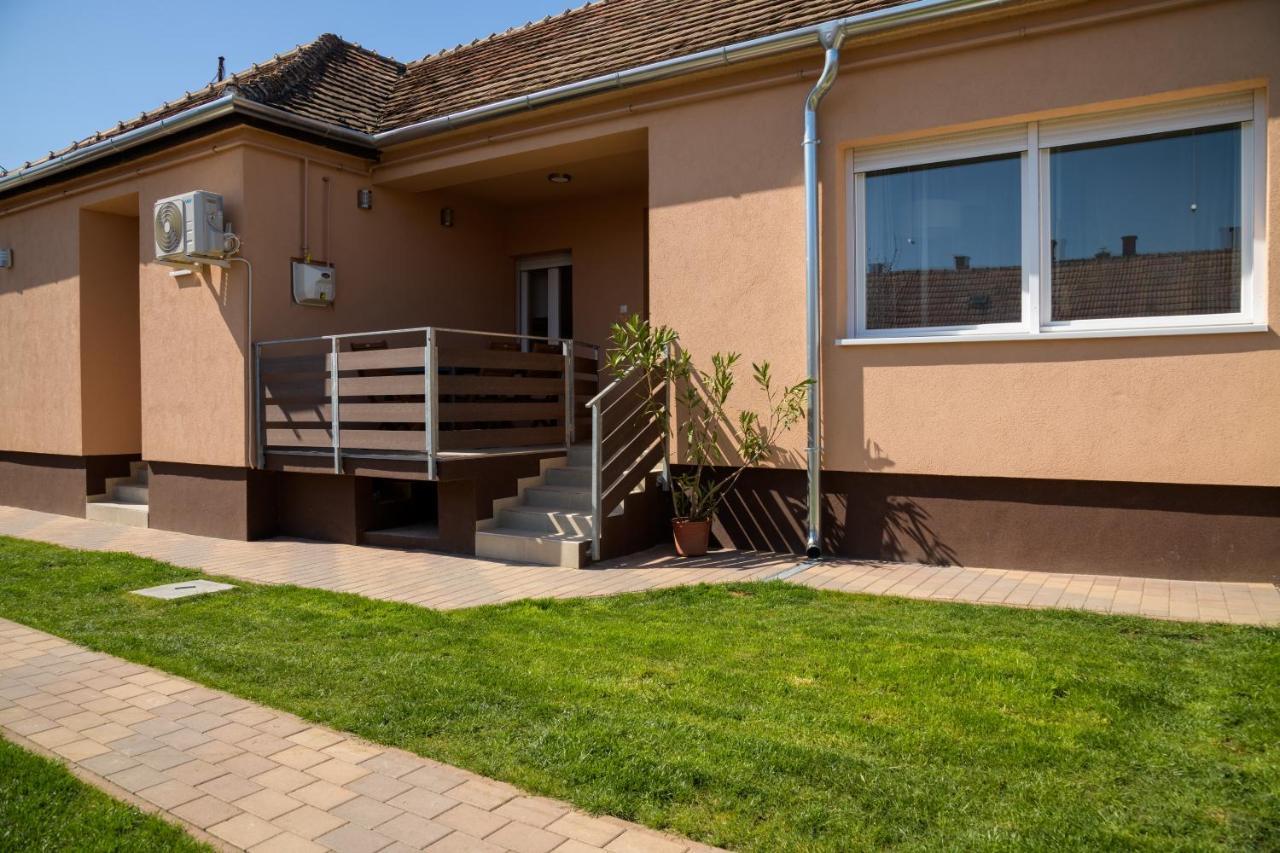 Nemeth Apartman Keszthely Exterior photo